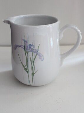 Corelle Shadow Iris Creamer